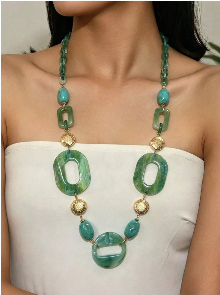 Angie — Beaded Necklace